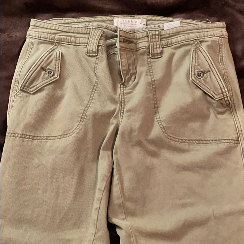 Torrid green crop pants